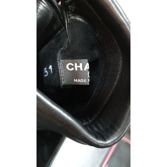 CHANEL Leather Motorcycle Glove Single Right Hand Studded Long Mittens Sz.8 - Picture 6 of 8